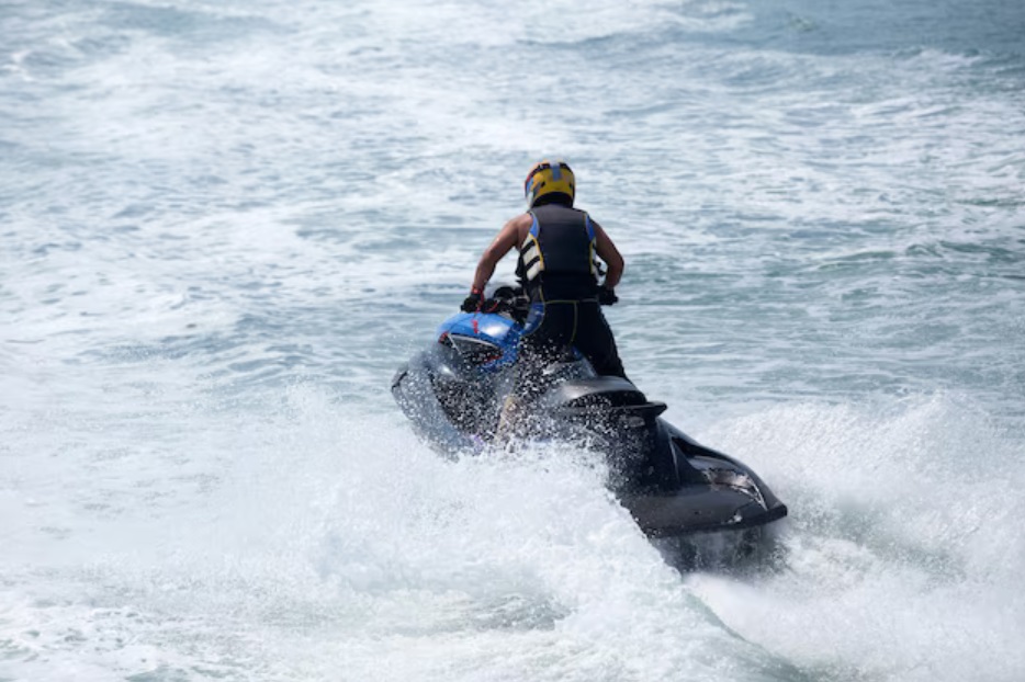 Alquiler económico de Moto acuática para playa valenciana o alicantina