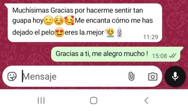 Clienta Satisfecha con el resultado de su Balayage, corte y secado