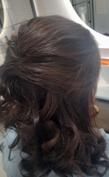 Estilo en Casa: Semirecogido Invitada Boda Domicilio Sevilla Este