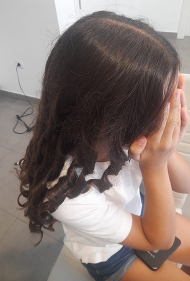 Tirabuzones perfectos para tu boda. Servicio de peluquería a domicilio en Sevilla.